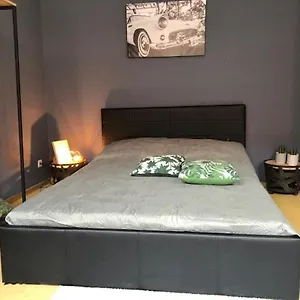 By Lot 3 Hôtel capsule